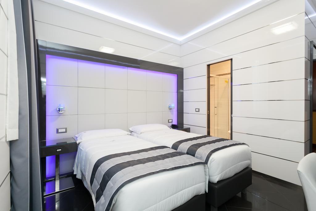 Hotel Fiorella Milano Exterior photo