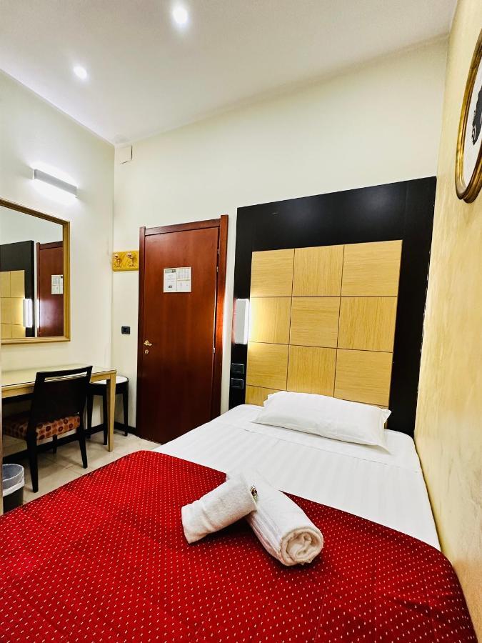 Hotel Fiorella Milano Exterior photo
